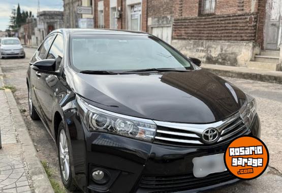 Autos - Toyota 2014 XEI 2014 Nafta 132000Km - En Venta