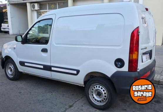 Utilitarios - Renault Kangoo 2018 GNC 96000Km - En Venta