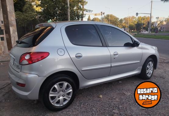 Autos - Peugeot 207 2016 Nafta 85000Km - En Venta