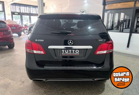 Autos - Mercedes Benz B200 AUTOM�TICO CITY 2018 Nafta 78400Km - En Venta