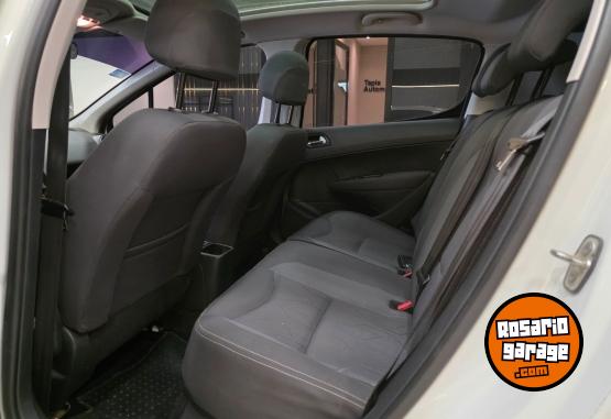 Autos - Peugeot 308 ALLURE NAVEGADOR 1.6L 2015 Nafta 172000Km - En Venta