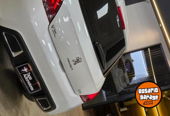 Autos - Peugeot 308 ALLURE NAVEGADOR 1.6L 2015 Nafta 172000Km - En Venta