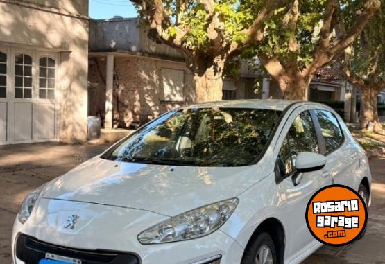 Autos - Peugeot Active HDI Sedan 5 puerta 2015 Diesel 114000Km - En Venta
