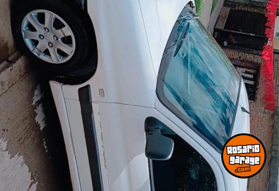 Utilitarios - Peugeot Parnet 2008 Diesel 160000Km - En Venta