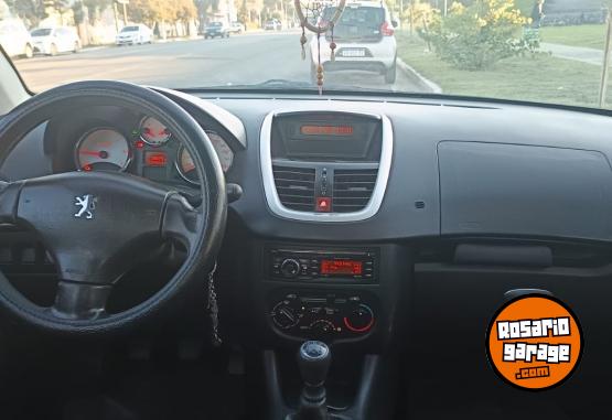 Autos - Peugeot 207 hdi 1.4 turbo 2012 Diesel 224000Km - En Venta