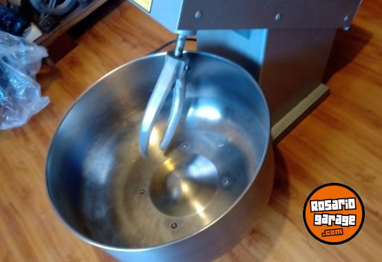 Otros - Amasadora industrial 1/2 HP NUEVA - En Venta