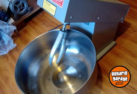 Otros - Amasadora industrial 1/2 HP NUEVA - En Venta