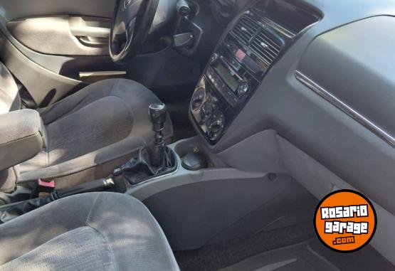 Autos - Fiat Linea 2010 GNC 234000Km - En Venta