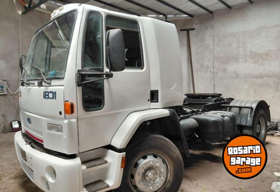 Camiones y Gr�as - Ford Cargo 1831 2006 IMPECABLE � Listo para trabajar 💪 - En Venta