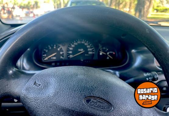 Autos - Ford Escort 2000 GNC 128110Km - En Venta