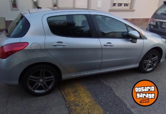 Autos - Peugeot 308 2015 Nafta 130000Km - En Venta