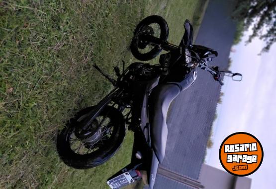 Motos - Motomel Motard 200cc 2014 Nafta 36700Km - En Venta