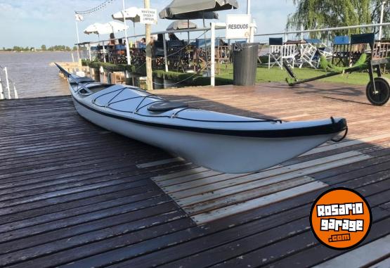 Deportes N&aacute;uticos - Kayak simple Paran� con pala y chaleco - En Venta