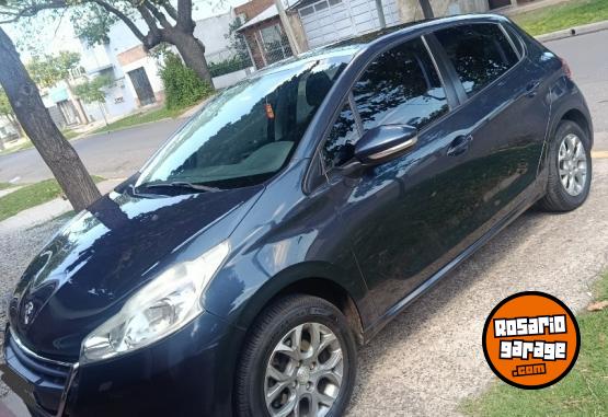 Autos - Peugeot 208 allure 2015 Nafta 132300Km - En Venta