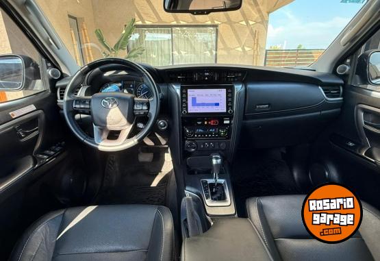 Camionetas - Toyota Sw4 SRX 2023 Diesel 89000Km - En Venta