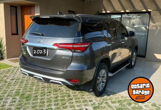 Camionetas - Toyota Sw4 SRX 2023 Diesel 89000Km - En Venta