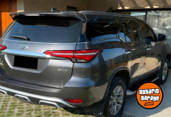 Camionetas - Toyota Sw4 SRX 2023 Diesel 89000Km - En Venta