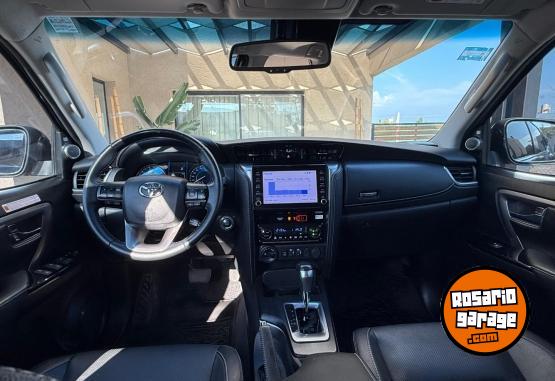 Camionetas - Toyota Sw4 SRX 2023 Diesel 89000Km - En Venta
