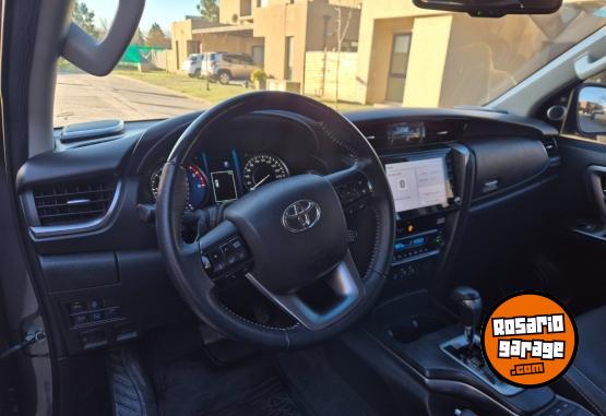 Camionetas - Toyota Sw4 SRX 2023 Diesel 89000Km - En Venta