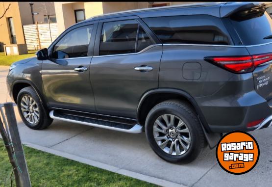 Camionetas - Toyota Sw4 SRX 2023 Diesel 89000Km - En Venta