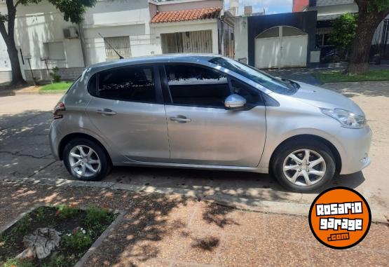 Autos - Peugeot 208 Allure 2015 Nafta 40000Km - En Venta
