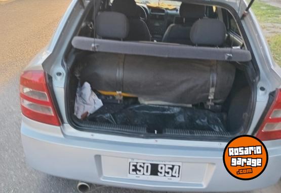 Autos - Chevrolet Astra 2004 GNC 234000Km - En Venta