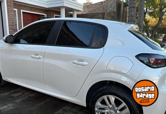 Autos - Peugeot 208 Active Tiptronic 2023 Nafta 28800Km - En Venta