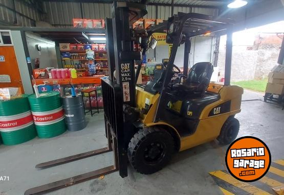 Camiones y Gr�as - Caterpiller autoelevador - En Venta