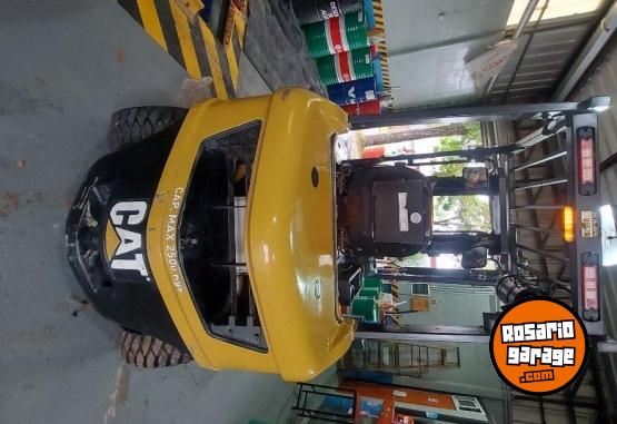 Camiones y Gr�as - Caterpiller autoelevador - En Venta