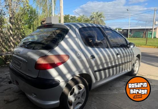 Autos - Peugeot 206 2003 Nafta 111111Km - En Venta