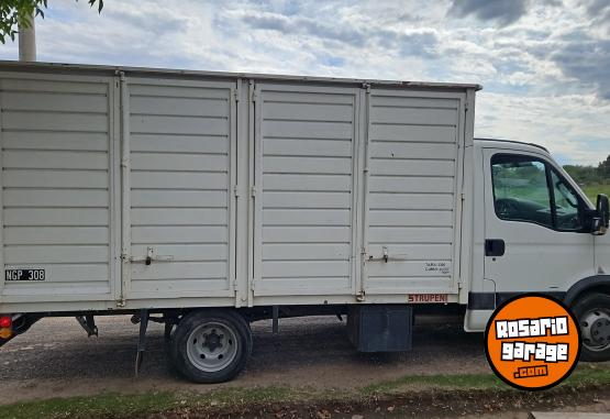 Camiones y Gr�as - IVECO daily 35c14 - En Venta