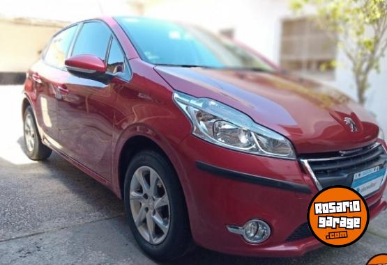 Autos - Peugeot 208 Allure Touchscreen 2014 Nafta 54500Km - En Venta