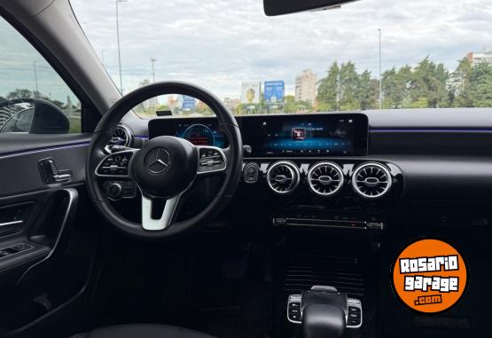 Autos - Mercedes Benz A200 2019 Nafta 61000Km - En Venta