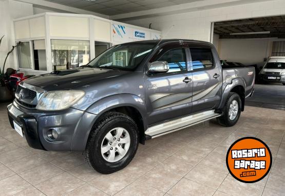 Camionetas - Toyota HILUX SRV 4X2 2011 Diesel 237561Km - En Venta