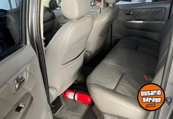 Camionetas - Toyota HILUX SRV 4X2 2011 Diesel 237561Km - En Venta