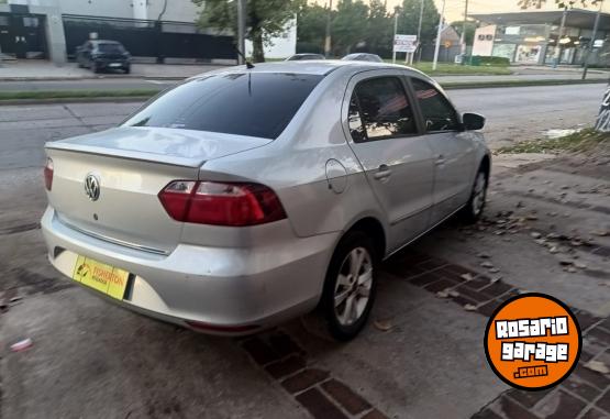 Autos - Volkswagen VOYAGE higline 2014 Nafta 111111Km - En Venta