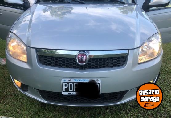 Autos - Fiat Siena 2016 GNC 180000Km - En Venta