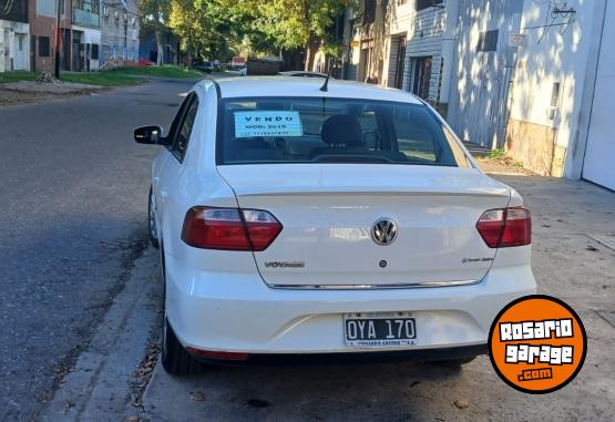 Autos - Volkswagen Voyage 2015 Nafta 153600Km - En Venta