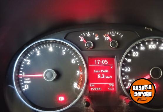 Autos - Volkswagen Voyage 2015 Nafta 153600Km - En Venta