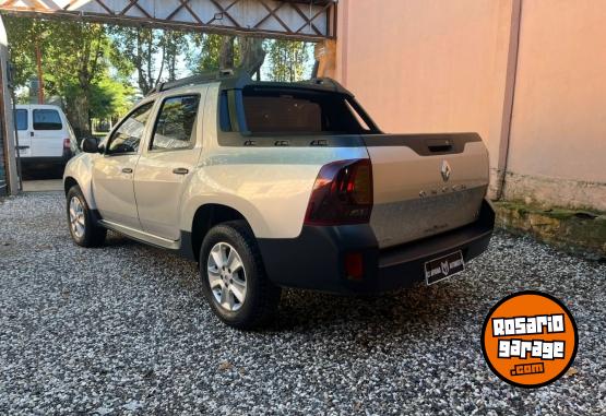 Utilitarios - Renault OROCH DYNAMIQUE 2016 Nafta 140000Km - En Venta