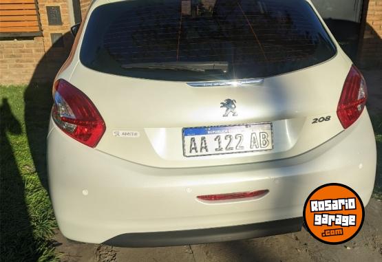Autos - Peugeot 208 2016 Nafta 33500Km - En Venta