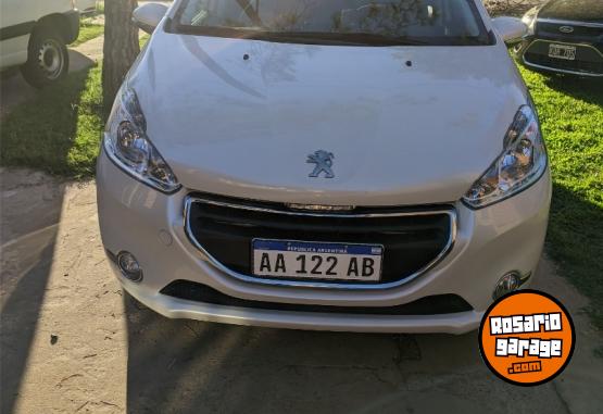Autos - Peugeot 208 2016 Nafta 33500Km - En Venta