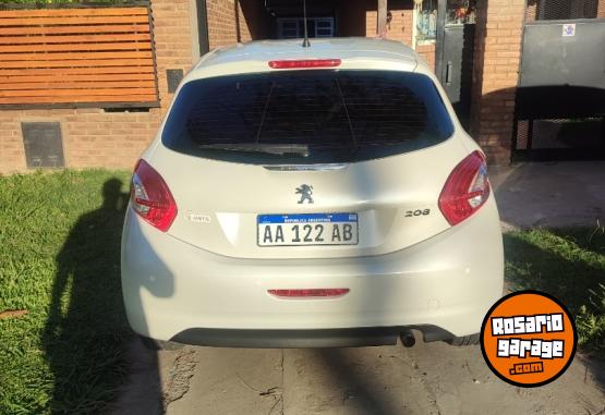 Autos - Peugeot 208 2016 Nafta 33500Km - En Venta
