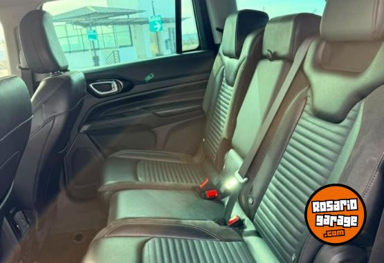 Camionetas - Jeep Commander Limited 2.0TDI 2022 Diesel 129000Km - En Venta