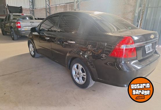 Autos - Chevrolet Aveo 2011 GNC 185000Km - En Venta