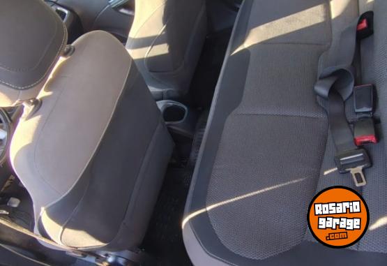 Autos - Chevrolet Prisma LTZ 2014 Nafta 140000Km - En Venta