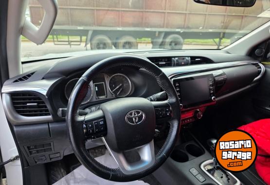 Camionetas - Toyota Hilux srv 2022 Diesel 85000Km - En Venta