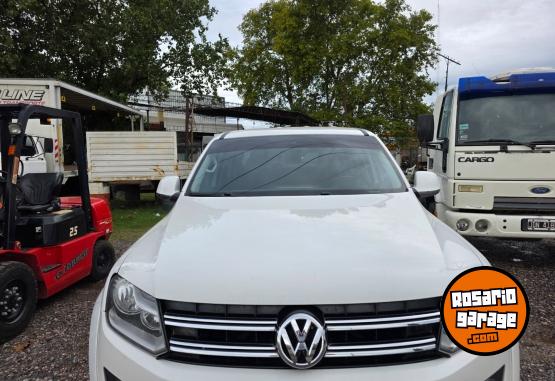 Camionetas - Volkswagen Amarok 2015 Diesel 180000Km - En Venta
