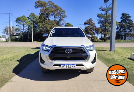 Camionetas - Toyota Hilux DC SRX 2.8 TDI AT 2022 Diesel 115100Km - En Venta