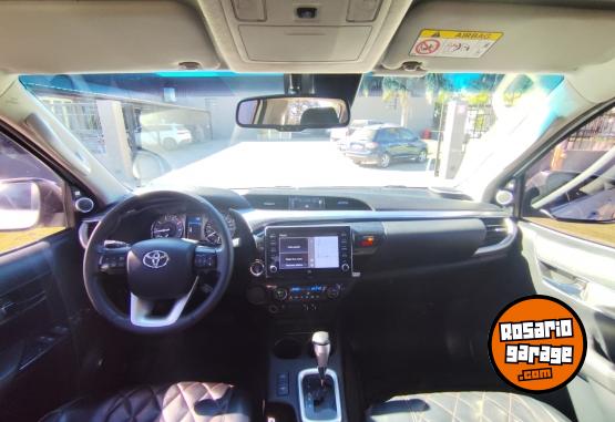 Camionetas - Toyota Hilux DC SRX 2.8 TDI AT 2022 Diesel 115100Km - En Venta